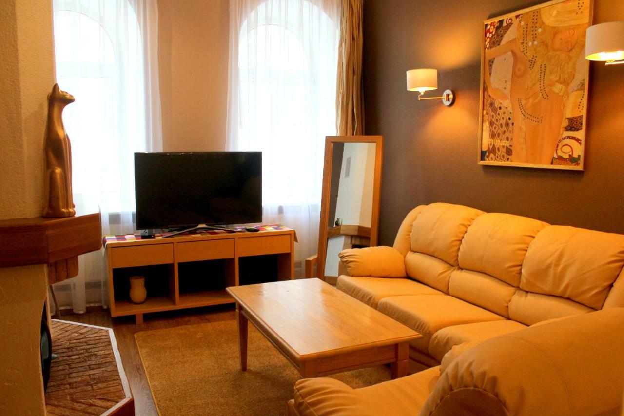 Gustav House Apartment Daugavpils Bagian luar foto